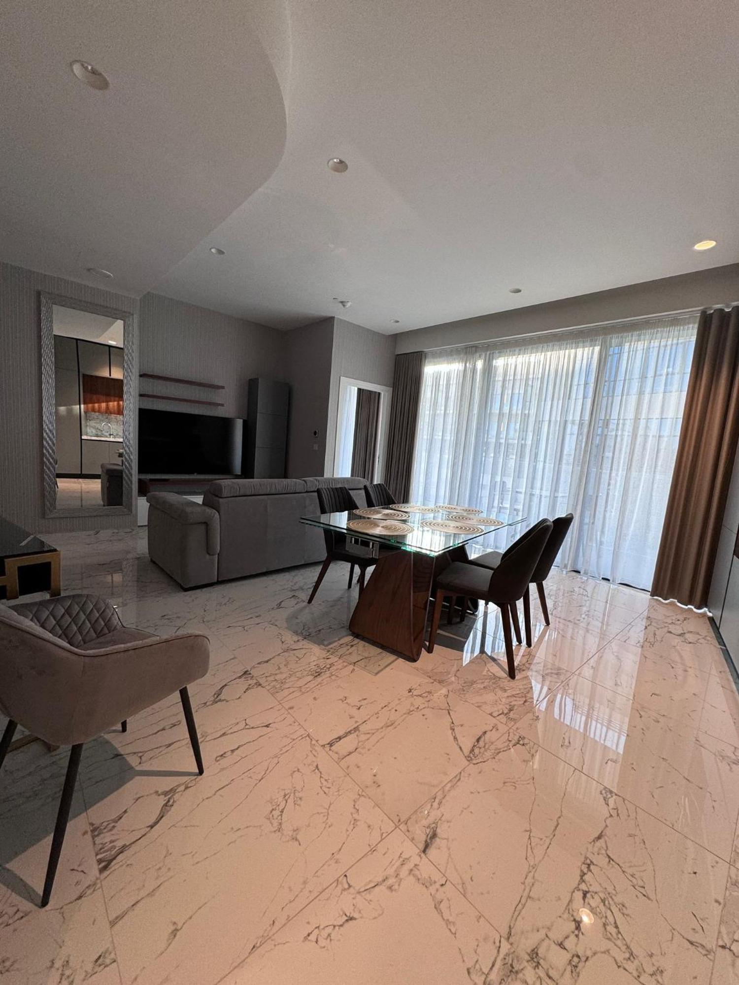 Mercury Tower 706 Apartment *
